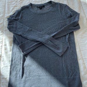 Banana Republic Italian Yarn Lightweight Eyelet Sweater Size XS